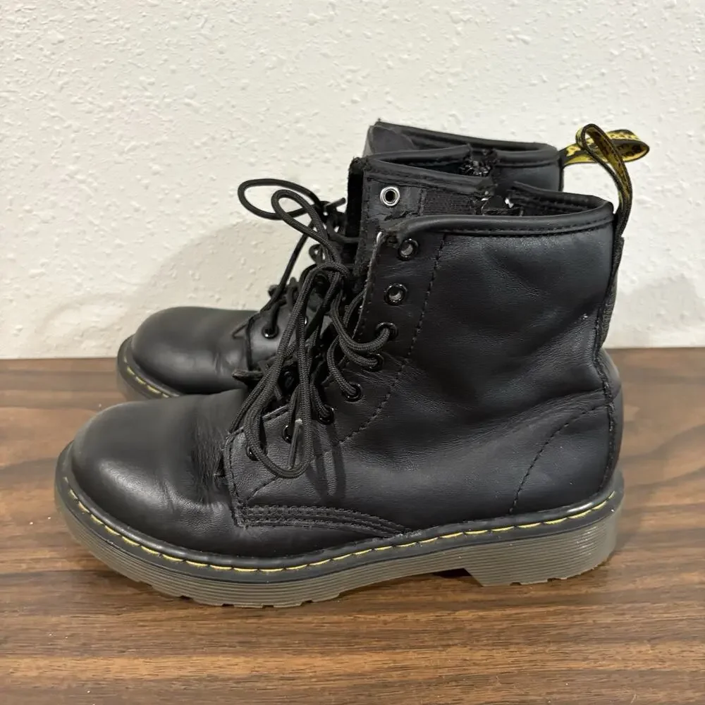 Dr. Martens‎ Delaney Boots Black Leather Zipper US 2 UK 1 Unisex Youth Boy Girl